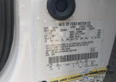 2010 Lincoln Navigator z USA, uszkodzony, nr VIN 5LMJJ2H55AEJ02159